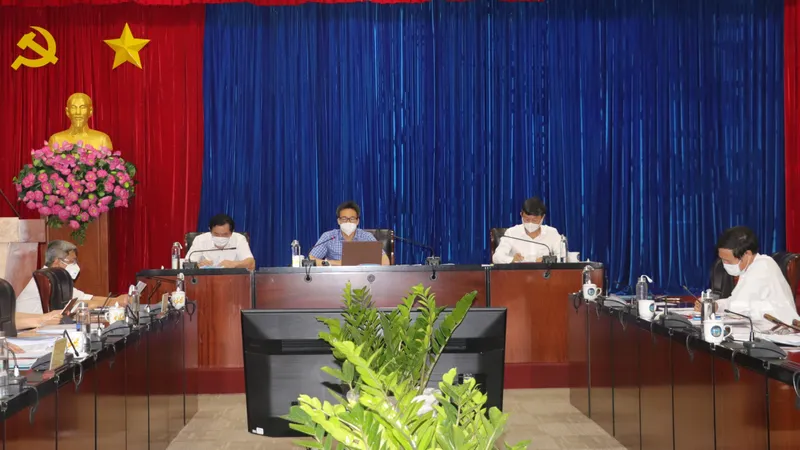 Phó Thủ tướng Vũ Đức Đam tại buổi làm việc với lãnh đạo tỉnh Bình Dương về công tác phòng chống dịch Covid-19. Ảnh: LÊ XUÂN