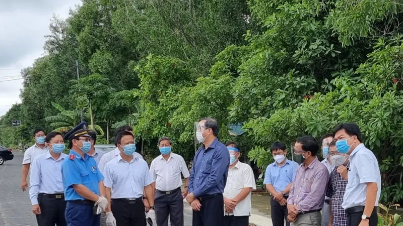 Lực lượng chức năng tỉnh Tây Ninh kiểm tra phòng chống dịch Covid-19 tại khu vực phong tỏa