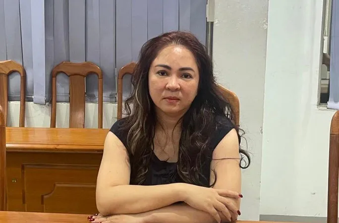 Bà Nguyễn Phương Hằng tại cơ quan điều tra