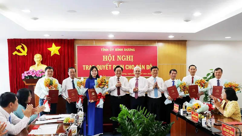 Bình Dương: Điều động, bổ nhiệm nhiều cán bộ chủ chốt