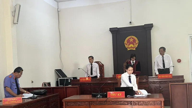 Vụ kiện "cưỡng chế xét nghiệm Covid-19" ở Bình Dương: Toà bác yêu cầu của người khởi kiện