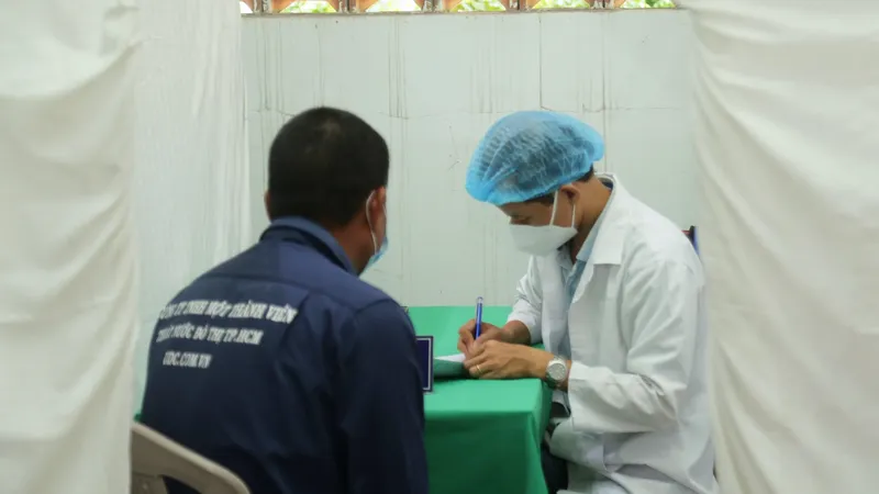 Công ty TNHH MTV Thoát nước đô thị TPHCM: Chăm lo chu đáo cho công nhân gặp nạn 