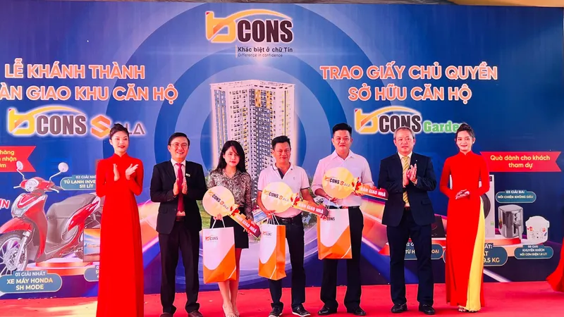 Tập đoàn Bcons: Bàn giao căn hộ Bcons Sala và giấy chứng nhận Bcons Garden
