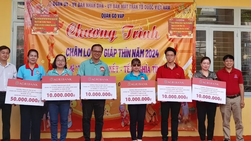 Hơn 5 tỷ đồng chăm lo tết cho đối tượng chính sách, người nghèo