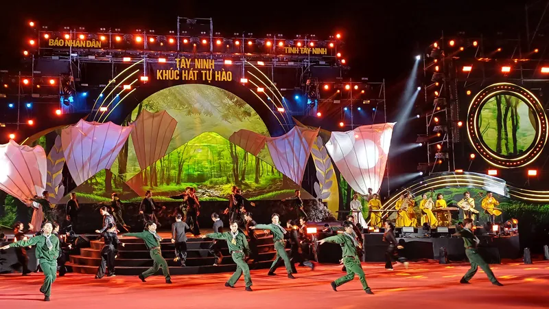 Chương trình nghệ thuật "Tây Ninh khúc hát tự hào"