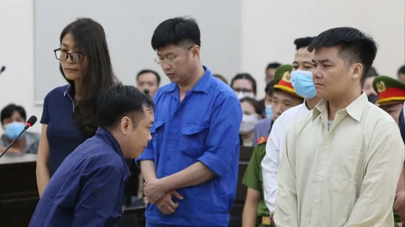 Vụ án cháy quán karaoke An Phú: Chủ quán karaoke An Phú xin lỗi thân nhân 32 nạn nhân tử vong
