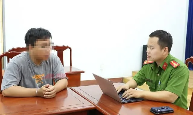 Công an bác thông tin "nhóm người lạ vào trường đại học bắt sinh viên"