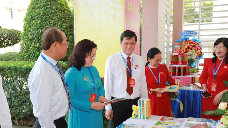 Phát triển phường Tân Uyên (TPHCM) theo hướng công nghiệp, đô thị hiện đại