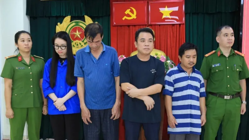 Bắt tạm giam 4 đối tượng mua bán trái phép hóa đơn với giá trị trên 4.000 tỷ đồng