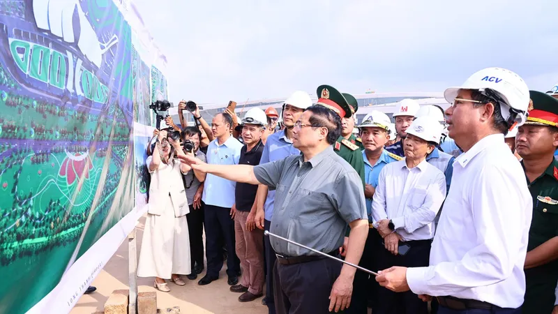 Thủ tướng kiểm tra sân bay Long Thành trước ngày đón chuyến bay đầu tiên