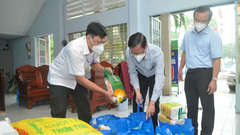 Phó Bí thư Thường trực Thành ủy TPHCM Phan Văn Mãi: Xây dựng cộng đồng an toàn và không Covid-19