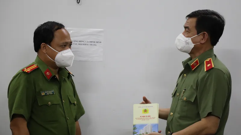 Công an TPHCM động viên cán bộ chiến sĩ nhân ngày truyền thống Công an nhân dân
