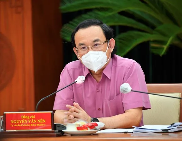 TPHCM bàn giải pháp chống dịch và phục hồi kinh tế trong thời gian tới