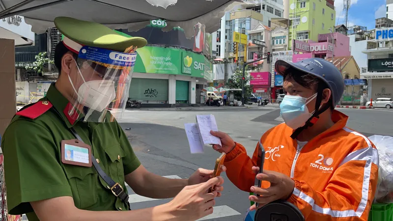 Công an TPHCM phát hiện hơn 17.000 người ra đường không lý do chính đáng