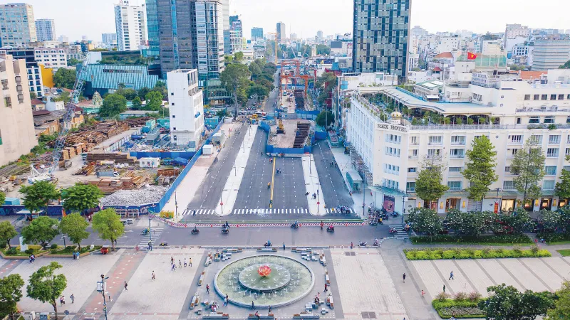 TPHCM trân trọng mời người dân ở lại cùng thành phố hồi phục kinh tế