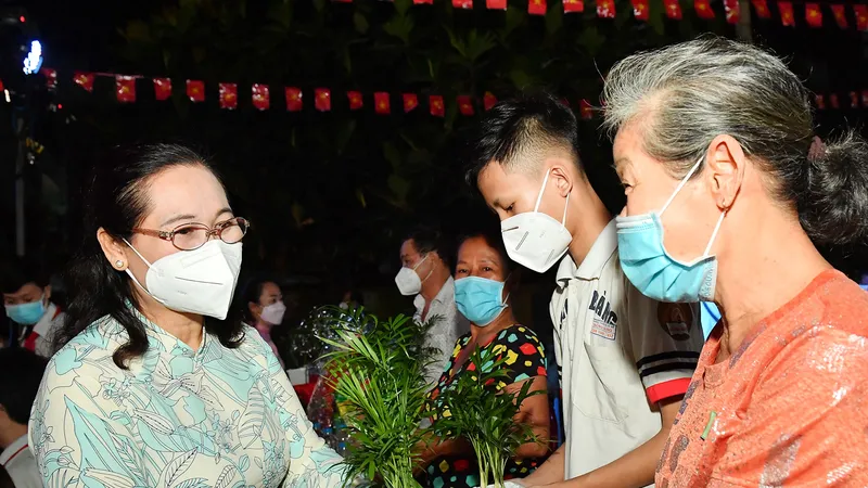 Chủ tịch HĐND TPHCM Nguyễn Thị Lệ: Kịp thời giải quyết các kiến nghị của người dân về gói hỗ trợ