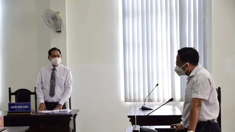 Tự xưng người "Ban chỉ đạo quận 7", lãnh 6 tháng tù