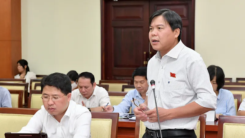 Đại biểu HĐND TPHCM trăn trở chuyện người nghèo càng thêm khó khăn sau đại dịch