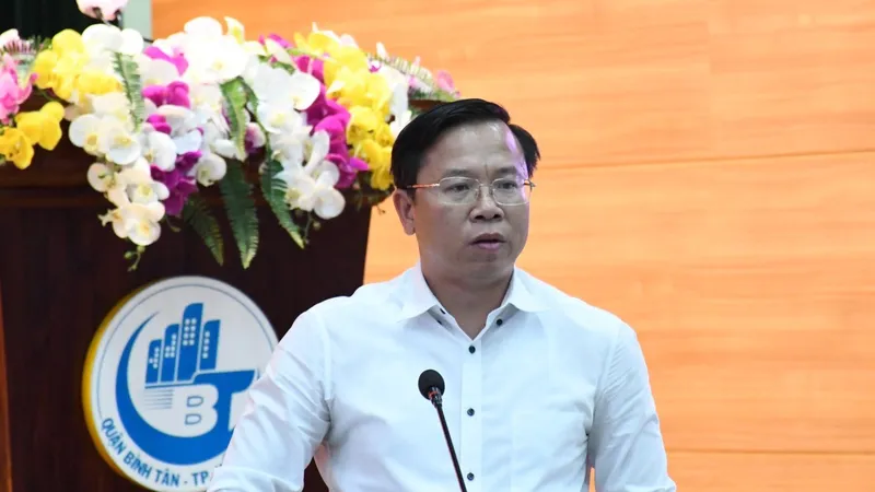 Dựa vào dân để quản lý cán bộ, đảng viên