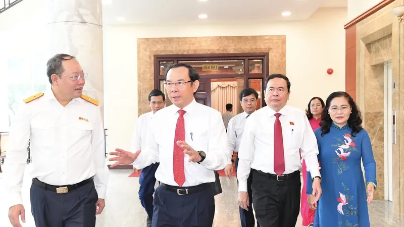 TPHCM tái cơ cấu kinh tế theo hướng nâng cao tính tự chủ, thích ứng và chống chịu cao