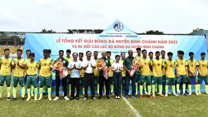 Ông Đoàn Minh Xương làm huấn luyện viên trưởng CLB bóng đá huyện Bình Chánh