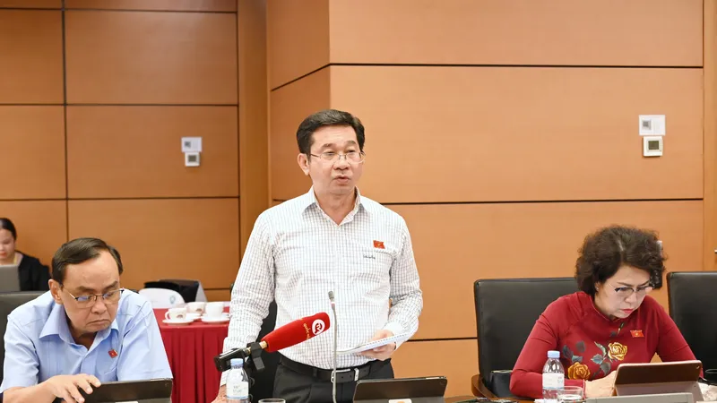 Cần tính đến việc giảm số lượng nếu ngân hàng nhiều nhưng không đóng góp nhiều cho phát triển
