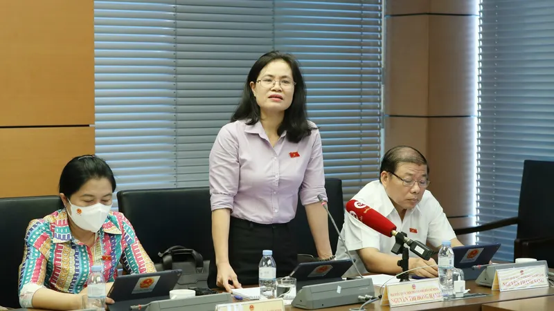 Đại biểu Quốc hội: Đổi căn cước công dân sang thẻ căn cước có cần thiết?