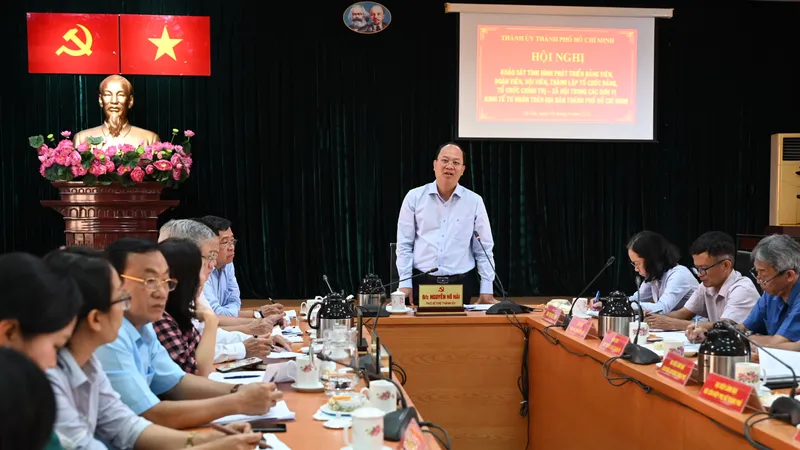 Tháo gỡ khó khăn, đồng hành với doanh nghiệp 