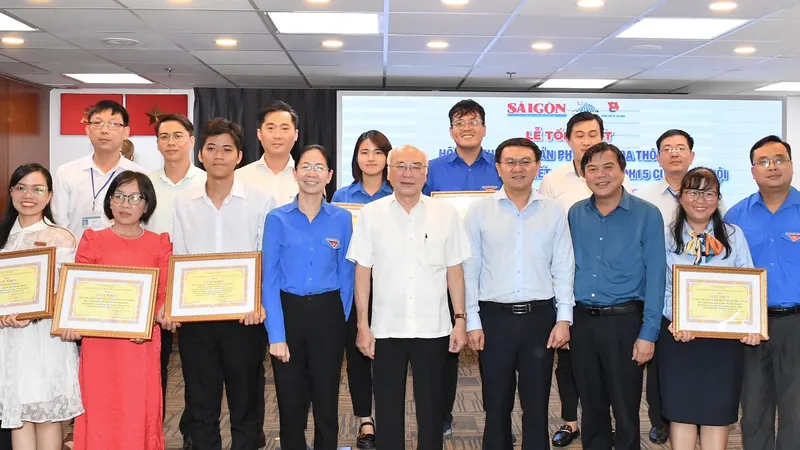 Trao giải Hội thi thiết kế sản phẩm đồ họa thông tin tuyên truyền Nghị quyết số 98