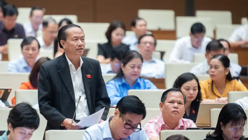 Doanh nghiệp chịu khó, chịu khổ nhưng không chịu lớn 