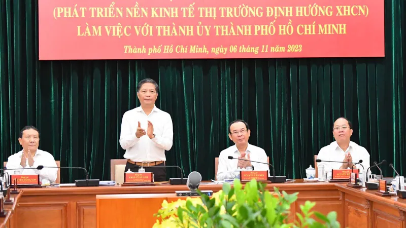 TPHCM phát triển kinh tế theo hướng công nghiệp hóa, hiện đại hóa