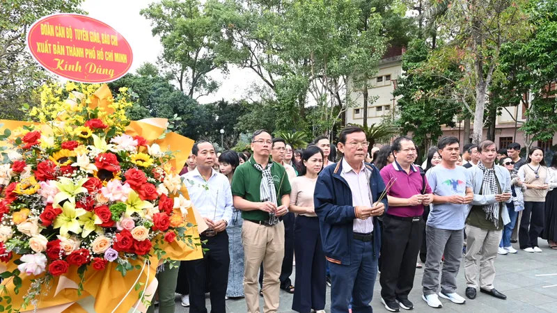 "Hành trình qua miền Tây Bắc" của Đoàn cán bộ tuyên giáo, báo chí, xuất bản TPHCM 
