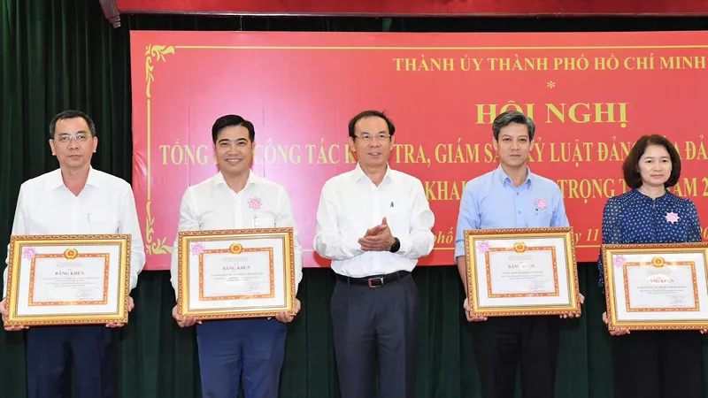 Phát huy vai trò giám sát của người dân trong công tác kiểm tra, giám sát của Đảng