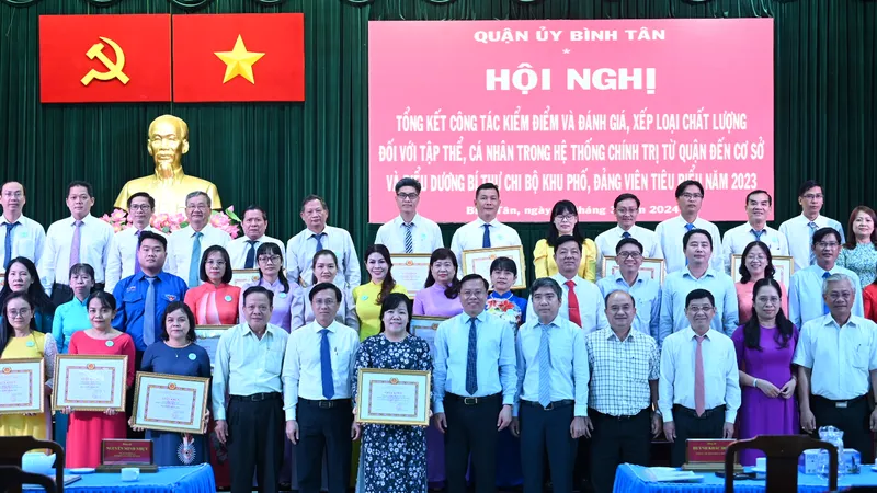 Lấy sản phẩm làm thước đo đánh giá, xếp loại đảng viên