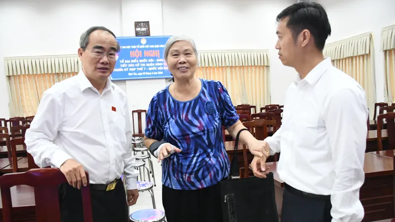 Một số cán bộ lãnh đạo chủ chốt vi phạm, cử tri TPHCM nói phải quan tâm hơn công tác cán bộ