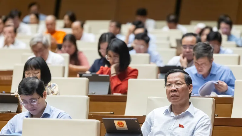 Thể chế, thủ tục hành chính phức tạp đang bó buộc năng động, sáng tạo của địa phương
