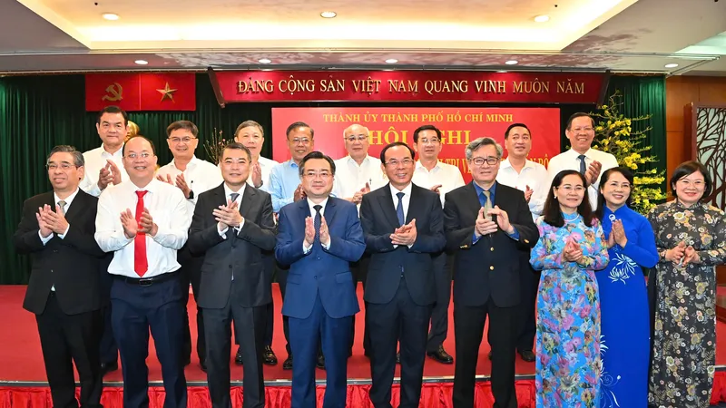 Bí thư Thành ủy TPHCM Nguyễn Văn Nên giao nhiệm vụ cho đồng chí Nguyễn Thanh Nghị 