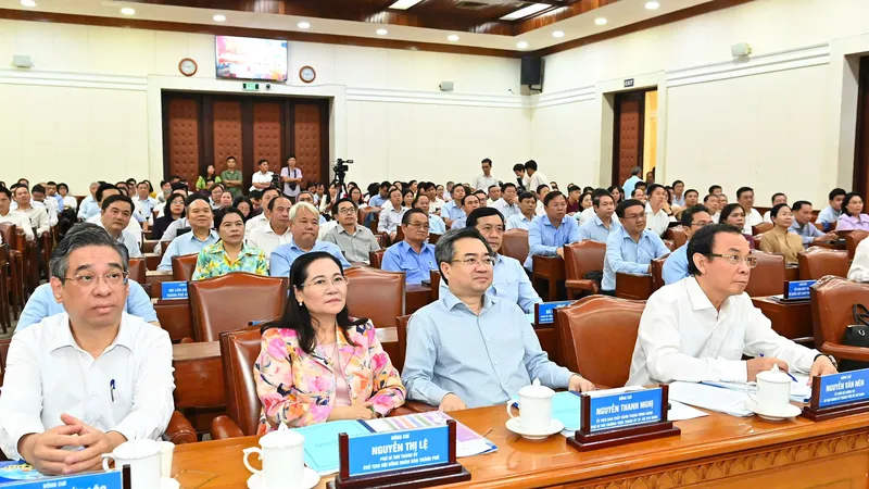 TPHCM chăm lo Tết Ất Tỵ cho người dân gần 1.300 tỷ đồng