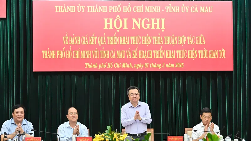 Tăng cường thúc đẩy hợp tác giữa TPHCM với tỉnh Cà Mau