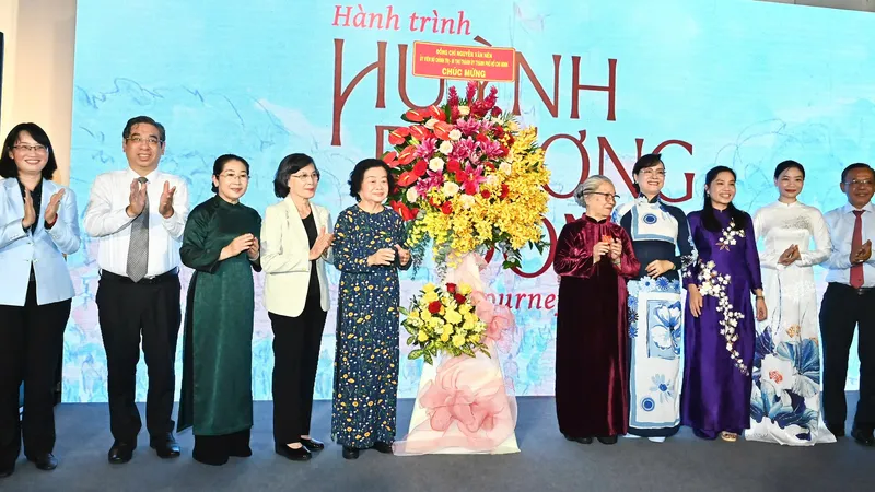 Khai mạc triển lãm "Hành trình Huỳnh Phương Đông" tại Nhà Trưng bày Triển lãm TPHCM