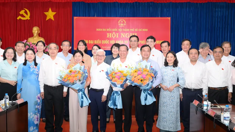 Đoàn ĐBQH TPHCM tăng cường giám sát những việc cử tri và người dân quan tâm