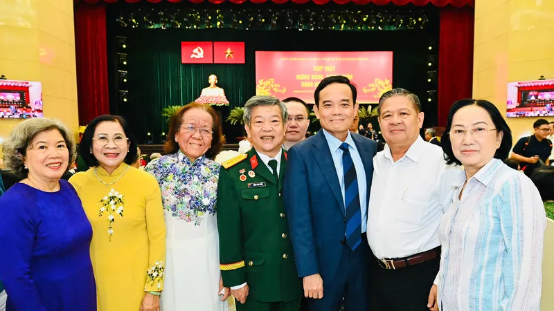 Giữ gìn, phát huy giá trị truyền thống các thế hệ đi trước dày công vun đắp