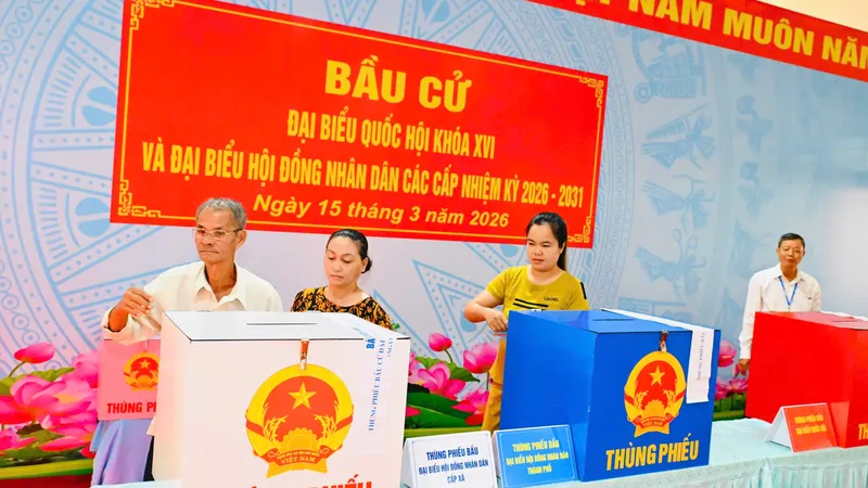 Mỗi lá phiếu là sự trao gửi niềm tin và khát vọng phát triển thành phố