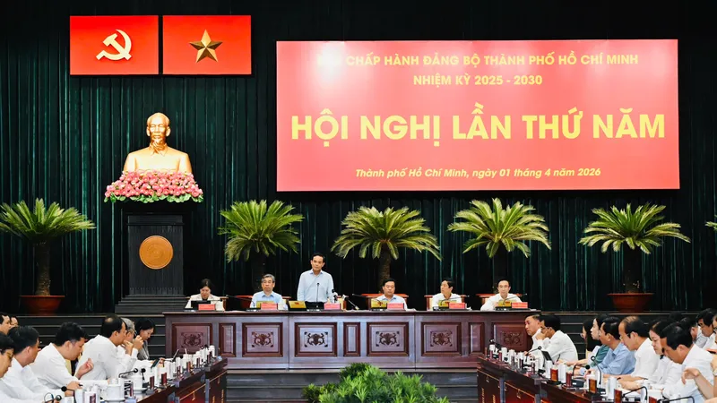 Thành ủy TPHCM ban hành Chỉ thị về thúc đẩy hoàn thành mục tiêu tăng trưởng kinh tế 2 con số