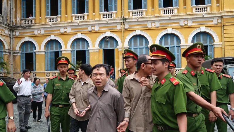 Tù chung thân 3 bị cáo chủ mưu vụ chiếm đoạt 80,3 tỷ đồng tiền hoàn thuế