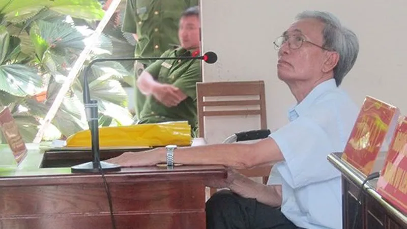Hủy án phúc thẩm, giữ nguyên bản án 3 năm tù giam đối với Nguyễn Khắc Thủy