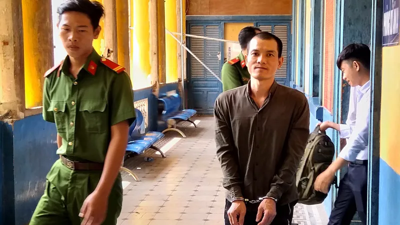 Tăng án bị cáo lấy lại tang vật, hại chết người thi hành công vụ