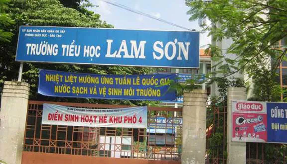 Kế toán trường học tham ô bằng nhiều khoản kê khống 