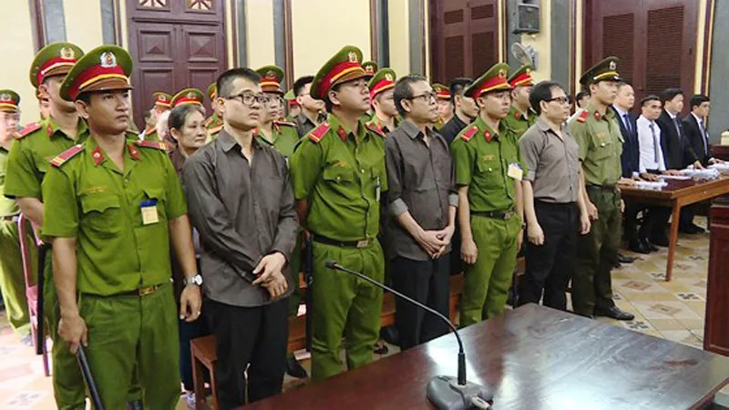 12 thành viên của “Chính phủ quốc gia Việt Nam lâm thời” lãnh 112 năm tù