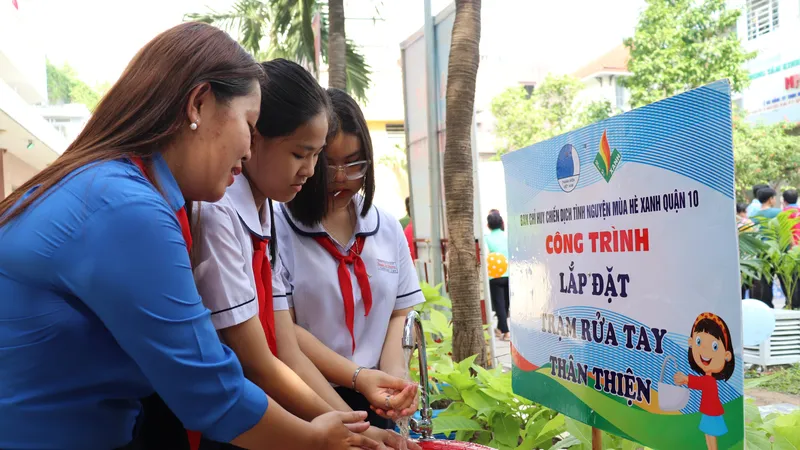 Quận 10 ra quân các chiến dịch tình nguyện hè năm 2020